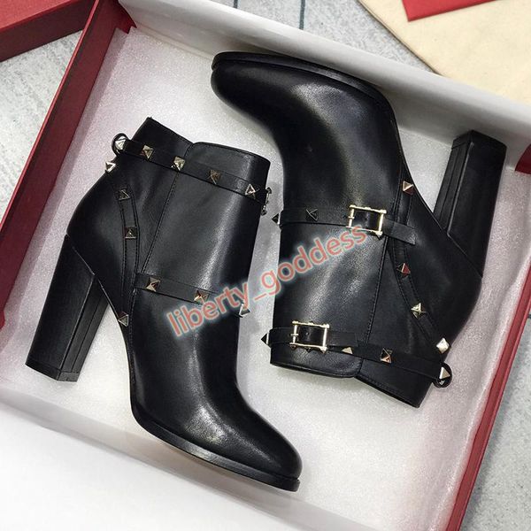 

2021 new womens high heels ankle boots winter leather shoes with granulated calfskin rivet fashion australia cowboy combat booties size, Black;red