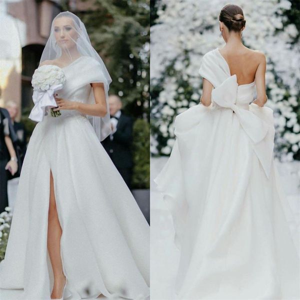 Elegant A-Linie Brautkleider mit Bogen-Schärpe-Seiten-Schlitz eine Schulter Braut Brautkleider nach Maß robe de mariée
