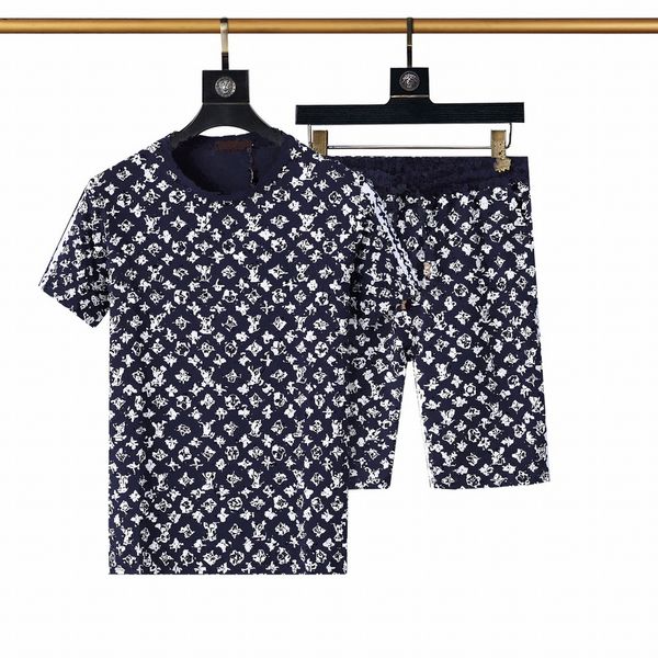 

2022 mens beach designers tracksuits summer suits t shirt seaside holiday shirts shorts sets man set outfits sportswears, Gray