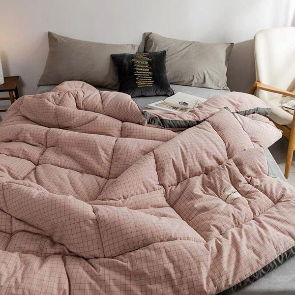 

new soft comfortable thick warm quilt winter bedroom quilting duvet students dormitory single/double bedding comforter blankets1