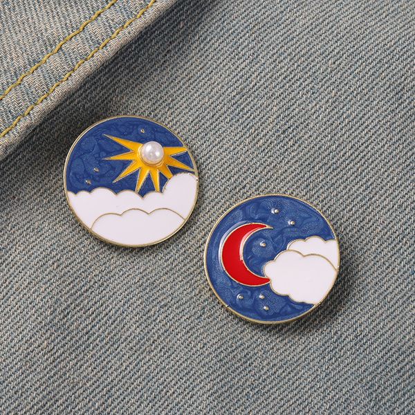 

round brooches sun moon star cloud classical badges brooches for women elegant fashion pin jewelry high quality, Blue