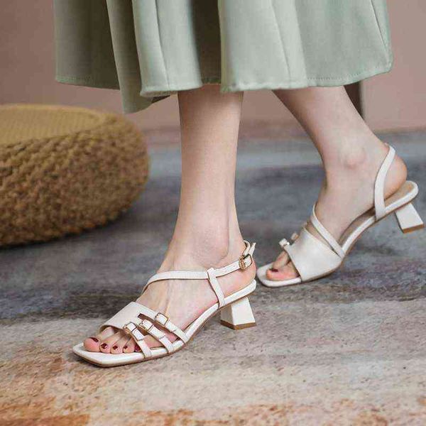 Sandels New Female Sandals Sexy Summer Women Shoes Ladies Tacchi alti Square Open Toe Mid Heel Party per 220303
