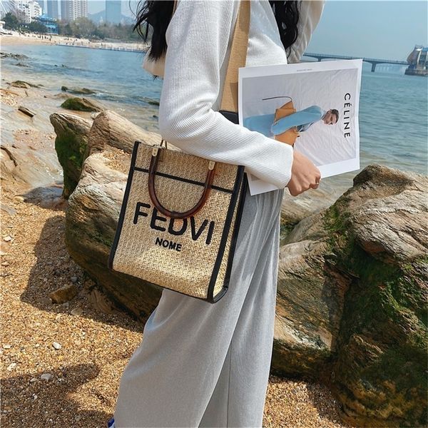 

80% off shop clearance summer new fashion messenger bag women's summer acrylic straw woven portable tote bag