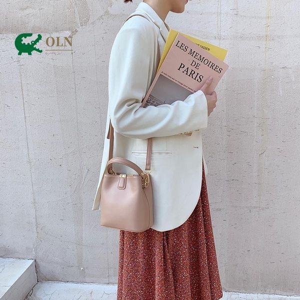 

2020 summer new women's bag portable bucket bag shoulder messenger retro solid color purses and handbags