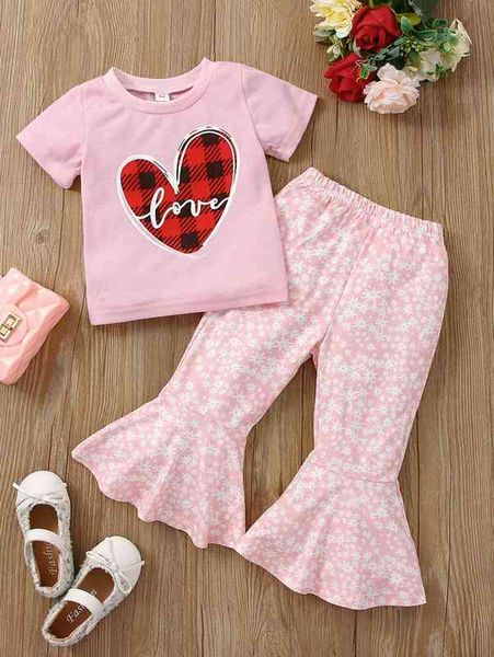 

baby letter and heart print tee & allover floral print flared leg pants she, Blue