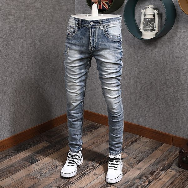 

2021 new italian style fashion light blue elastic slim fit ripped men vintage designer denim pants street hip hop jeans q91n