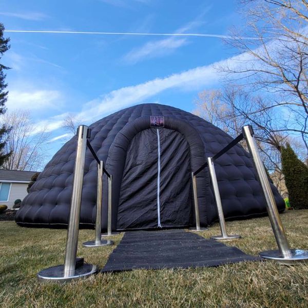 Barraca de iglu inflável gigante preta personalizada de 10 m, tenda de cúpula de ar externa/dossel de festa de casamento para venda