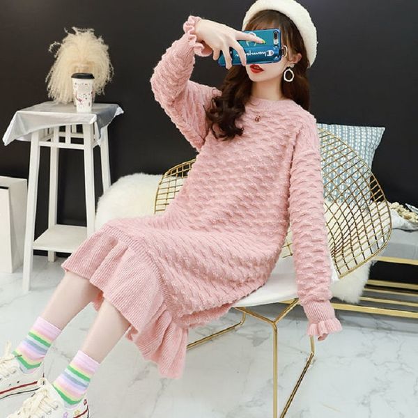 

2021 new on the knee winter ladies fashion frilly fishtail loose plus size female base blouses dressed in knitted or oppd, White;black