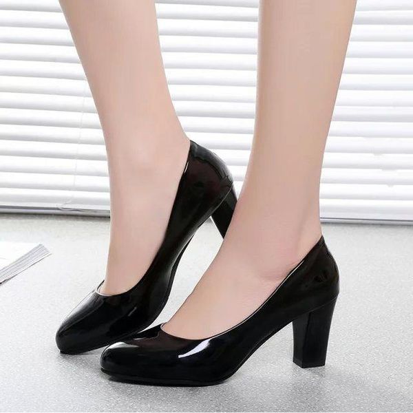 

7cm pumps 2020 spring fashion shallow mouth single shoes round head with heel shoes patent leather solid color women's1, Black