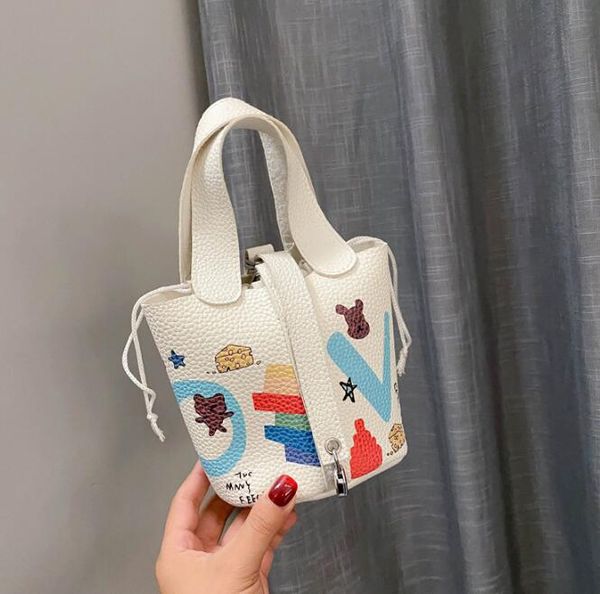 

2020 new style handbags purses women cartoon doodle bucket bag mini girls shoulder bags ladis crossbody bag p.d.a