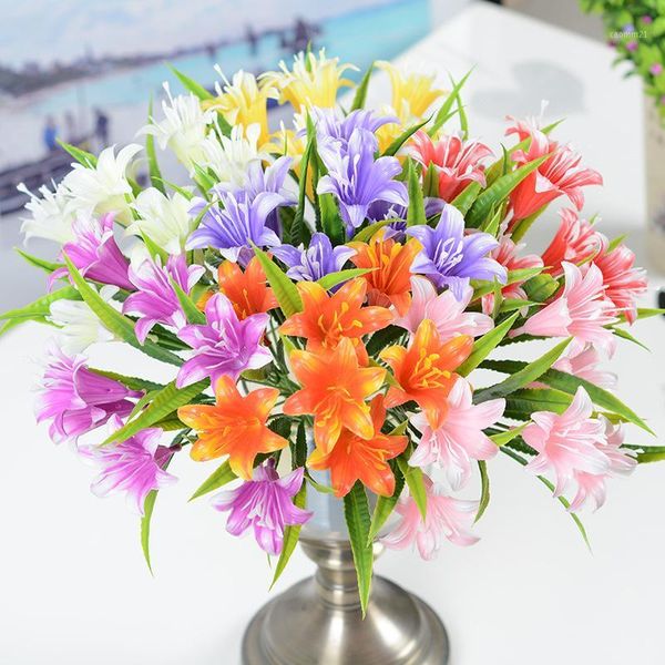 

artificial calla with leaf christmas bouquet mini plastic fake flower lily aquatic plants for wedding home decoration flower1