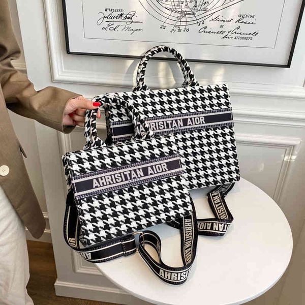 

2022 factory outlet large capacity women's new fashion travel tote bag one shoulder portable mommy shopping bag bf9z