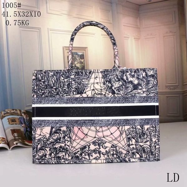 

2020 leather women's large space shopping bag zipper handbag geometry animal pattern canvas embroidery stitching portable