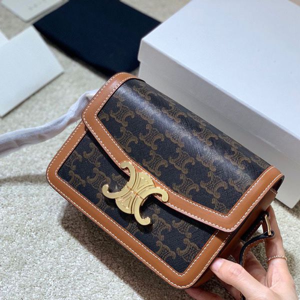 

new style arc de triomphe old box beancurd with one shoulder slant warp cross code printed canvas small square bag