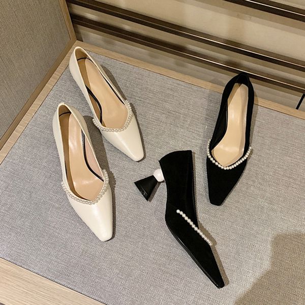 

2020 women's high leather real weird style fashion pumps pointed finger of the pearl foot lady dressed in black beige shoes tc6m