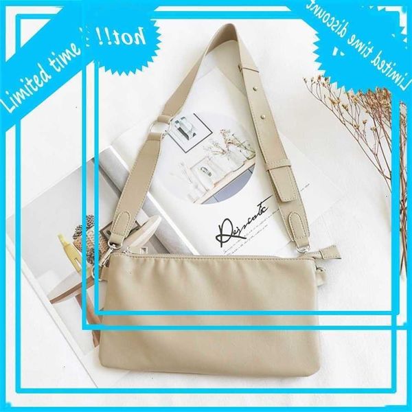 

korean wide strap messenger casual fashion soft leather single shoulder simple versatile solid color small square bag