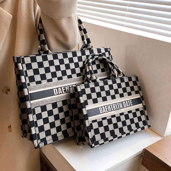 

2022 latest handbag factory store on large and small checkerboard single shoulder messenger women's