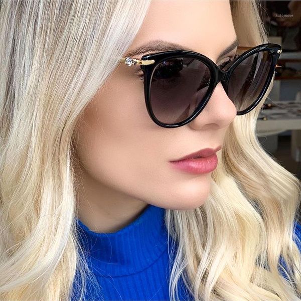 

black cat women's glasses 2020 new diamond female sunglasses vintage metal frame shades sunglasses fml1, White;black