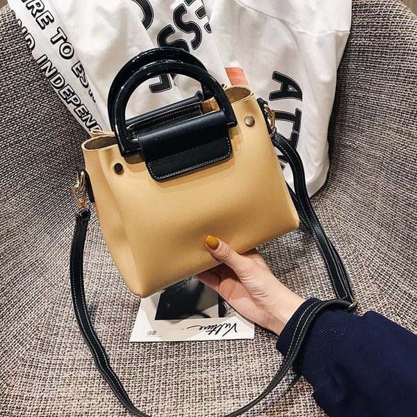 

girl bag tide 2020 new fashion wild retro mother bag simple hand shoulder slung packet