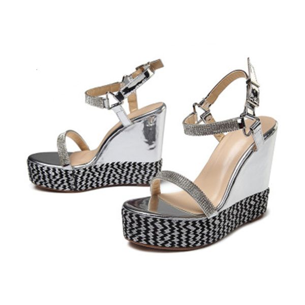 

2021 new female peep mode toe super high crystal sandals buckle wrap ladies will see deep soles shoes 5w41, Black