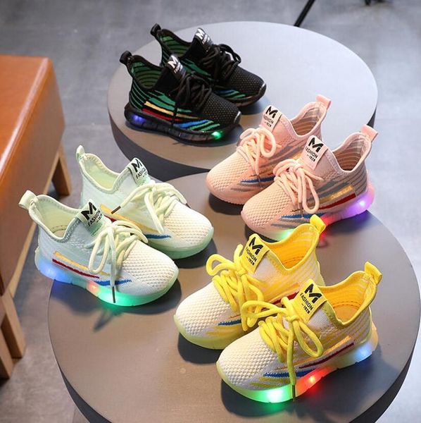 

2020 новые детские мигающие огни кроссовки малышей маленький ребенок водить кроссовки дети светящийся обувь мальчики спорт кроссовки jllpve, Black