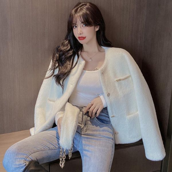 

2021 new winter imitation white faux coat o-neck long sleeve coat all match warm jacket women loose thick bag, Black;brown