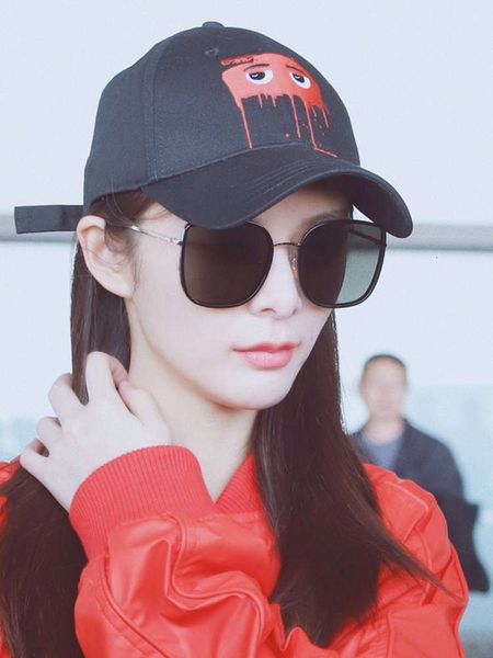 

net gm sunglasses fashion street p red polarized 2020 new ins super fire round face sunglasses uv protection, White;black