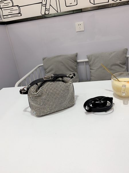 

handbag leather bag flip shoulder wallet handbag messenger backpack style school bag clutch bag slippers 2w324