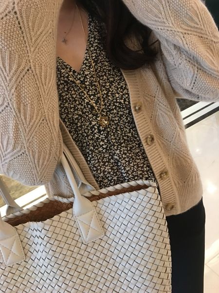 

cjdfn women's loose lazy and spring and autumn cardigan sweater coat coat thin v-neck cashmere sweatersweater women's short style, White;black