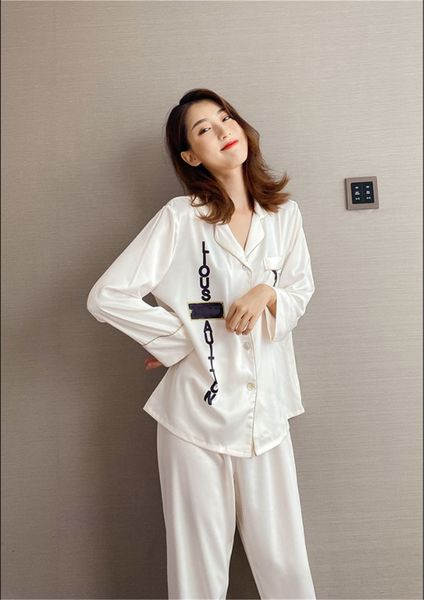 

ins i silk pajamas 2021 new sleepwear winter wite long sleeve silk mens ome pajamas couples #113#73400000, Black;red