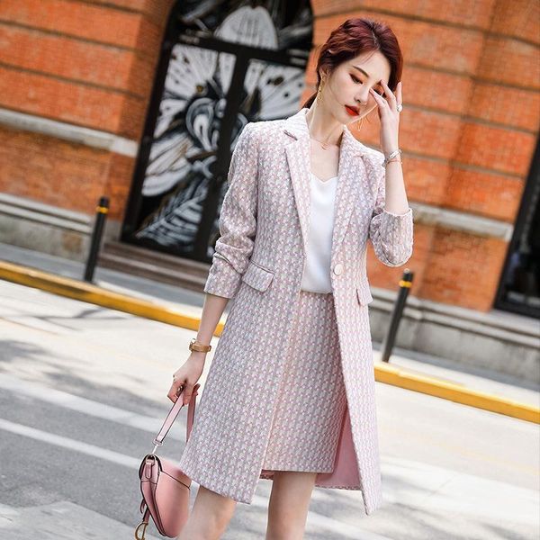 

temperament women's jacket skirt two-piece suit winter elegant long plaid ladies jacket slim-fit skirt female, White