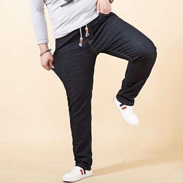 

2020 elastic waist men plus size 44 46 48 jeans loose denim pants stretch baggy straight leg trouser classic blue black jeans1
