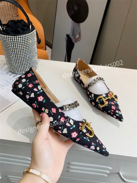 

2021the new pumps patent leather dress wedding shoes ladies high-heeled shoes ankle strap pumps metal fashion heel ht201101, Black