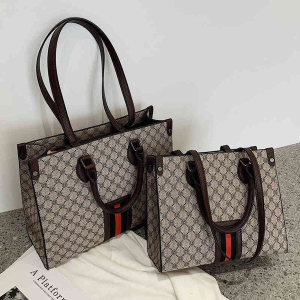 

2022 factory wholesale new model big women's new shopping large capacity one shoulder simple big bags, Black;red