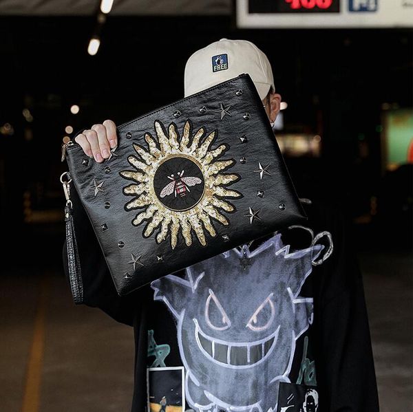 

factory wholesale men handbag street trend rivet punk clutch new embroidered men envelope bag outdoor leisure leather fashion shoulder bag