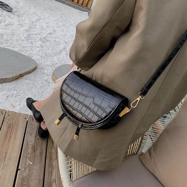 

qiu dong contracted saddle bag is advanced move web celebrity with small bag female new-style 2020 joker goes with ins cross