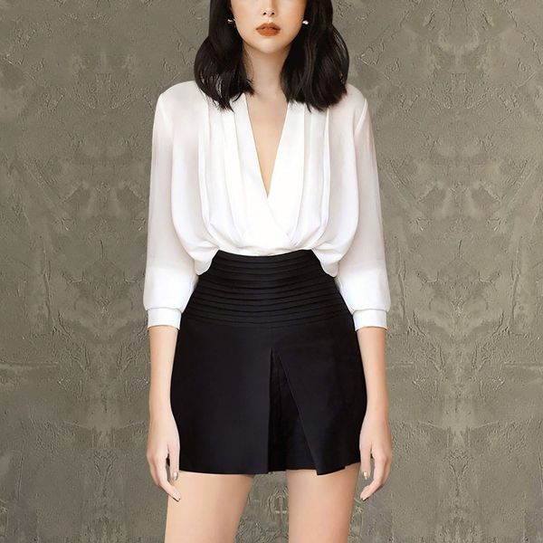 

eqb4e 2020 early spring new elegant v-neck and shorts western style high waist shorts french niche two-piece suit kzk1q, Gray