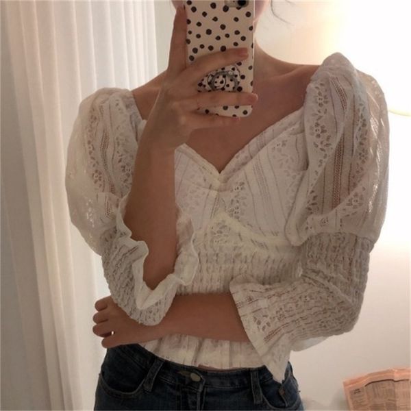 

2021 new female lace chiffon shirt solid square neck hollow loop out puff sleeves plied short waist spring j5xj, White