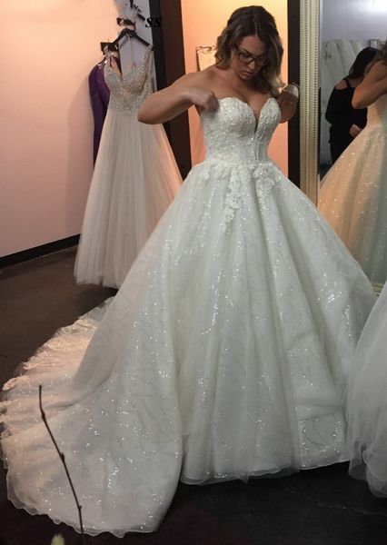 

sparkly sequined wedding dress sweetheart neckline appliuqued lace pearls beading luxury bridal gowns custom made plus size, White