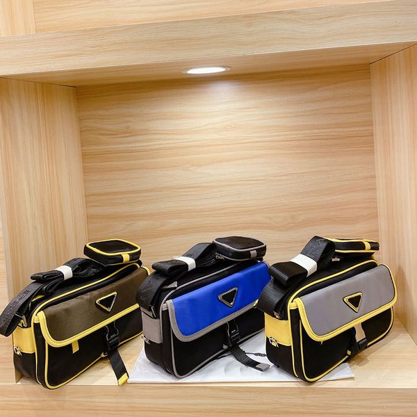 

selling latest famous designer men and women one shoulder messenger bag backpack classic retro size 25x15cm