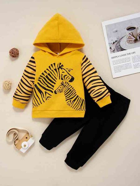 

baby zebra and letter graphic hoodie & sweatpants she, White