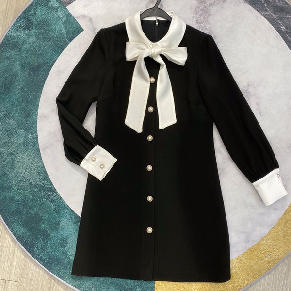 

2021 early spring new luxury design casual all-match dress super classic hollow carved fashion handsome lady skirt ing, Black;gray