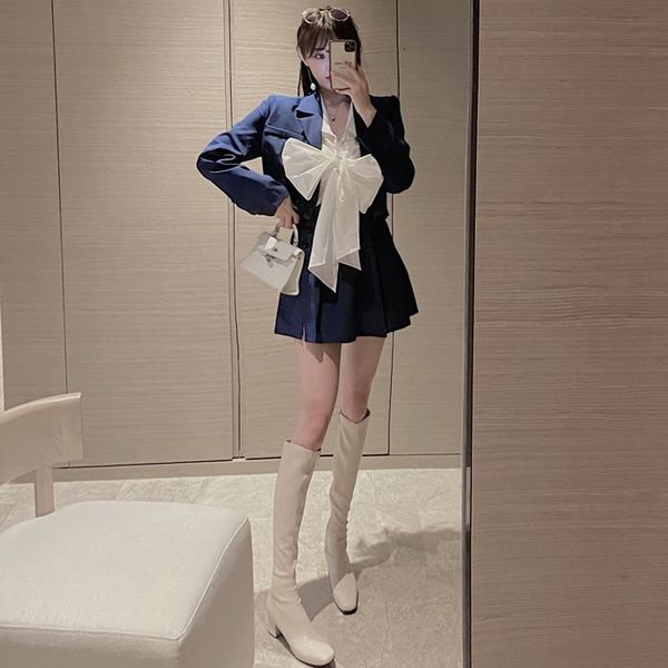 

2020 autumn new coat bow shirt + pleated skirt 3-piece fashion suit for women