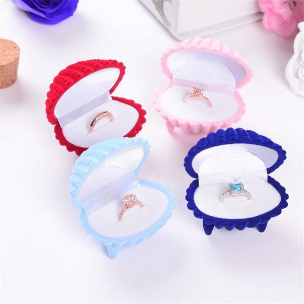 

4pcs/lot 6.5*5.2*5.0cm jewelry box sea shell elegant shape flocking ring boxes pendant locket earrings container boxes, Pink;blue