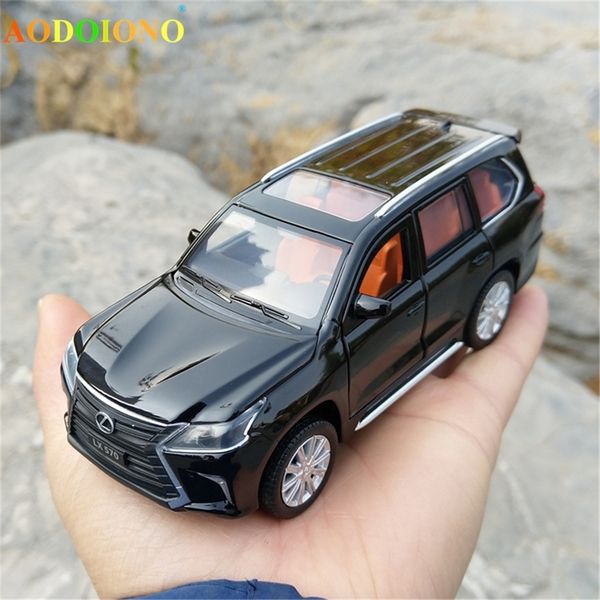 

1:32 scale lexus lx570 alloy pull back car model diecast metal toy vehicles with sound light 6 open doors for kids children gift y200109