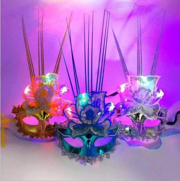 Galvanisierende leuchtende Blumenspitze-Partymasken für Halloween, Geburtstag, Hochzeit, Weihnachten sind als Maske erhältlich