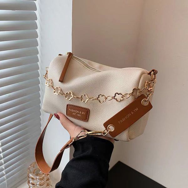 

designer bags handbag women leather shoulder bag large capacity chain messenger pillow handbags high grade fall winter versatile soft textur