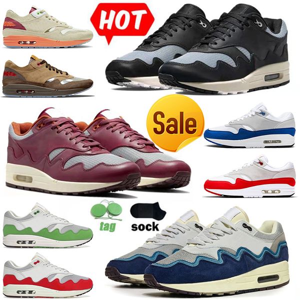 

2022 authentic mens women patta waves mx 1 running shoes monarch clot kiss of death sneakers baroque brown london evergreen aura og noise aq, White;red
