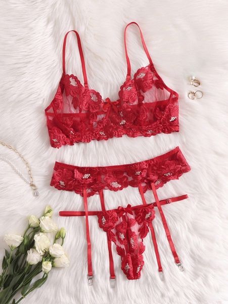 

plus embroidery mesh underwire lingerie set with garter v9n4#, Black;white