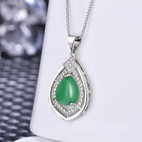 

pendant necklaces wholesle 10pcs/lot water droplets fashionable emerald chalcedony diamond necklace, Silver